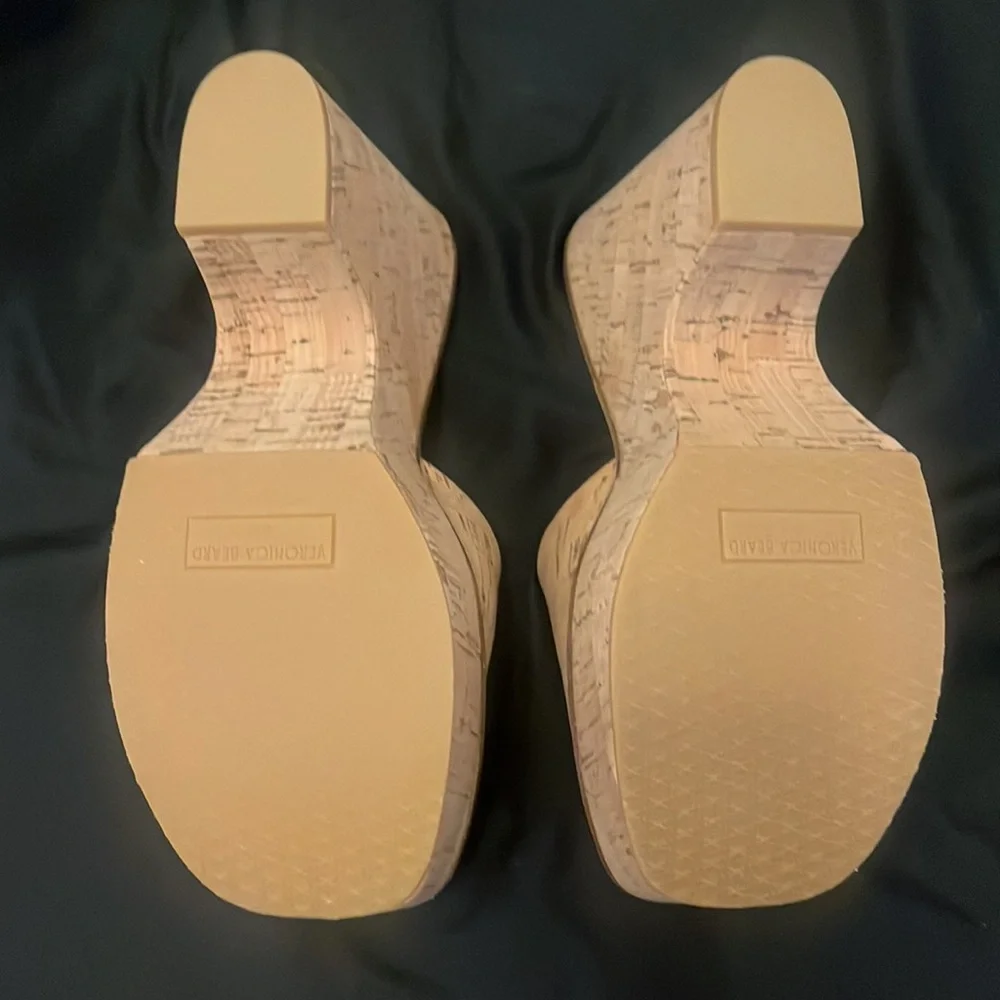 Veronica Beard Paulita Natural Cork Tan Platform Wedge Sandals New Size 9M